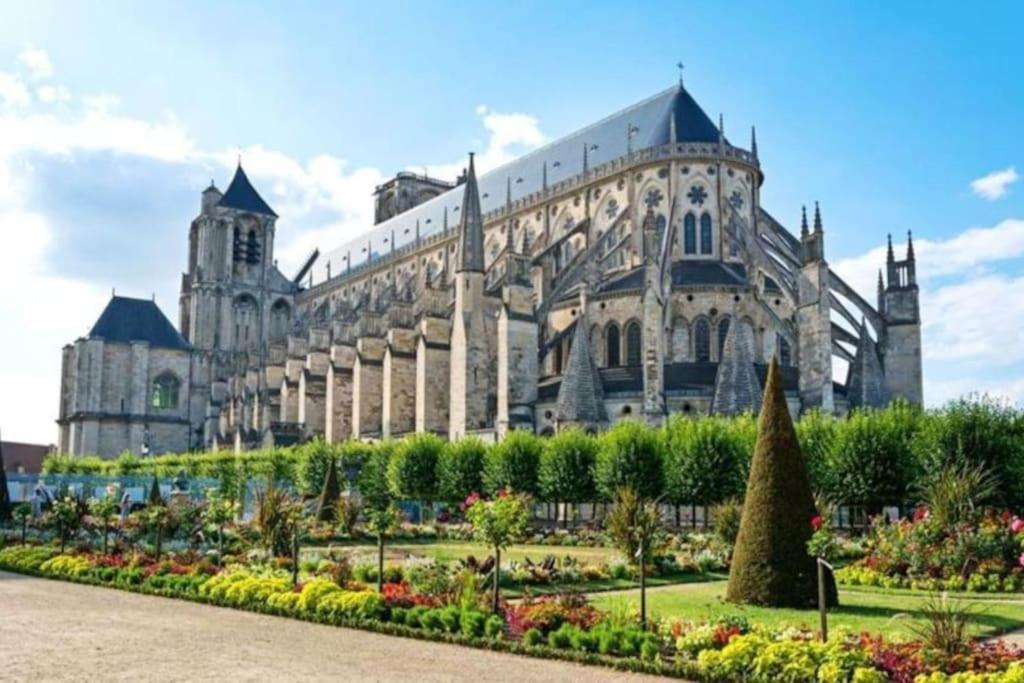 Apartament Le Baldaquin Quartier Cathedrale-Marais Bourges Zewnętrze zdjęcie